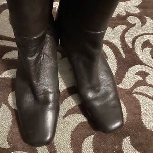 Cole Haan chestnut brown leather ladies boots with 2”heel